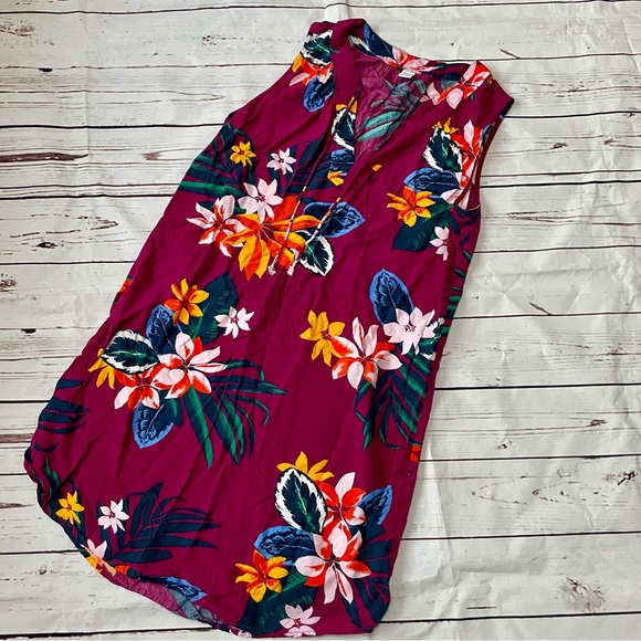 Old Navy purple floral Hawaiian dress - Picture 3 of 7